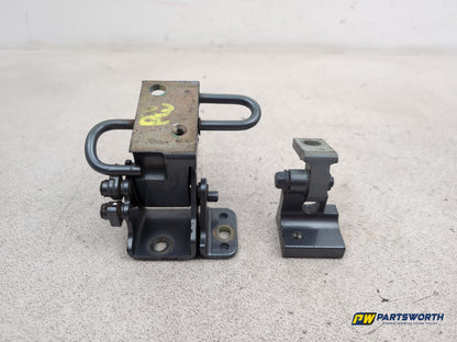 Porsche Cayenne Tiptronic S Rear Right Door Hinge Driver Side 7l0833412
