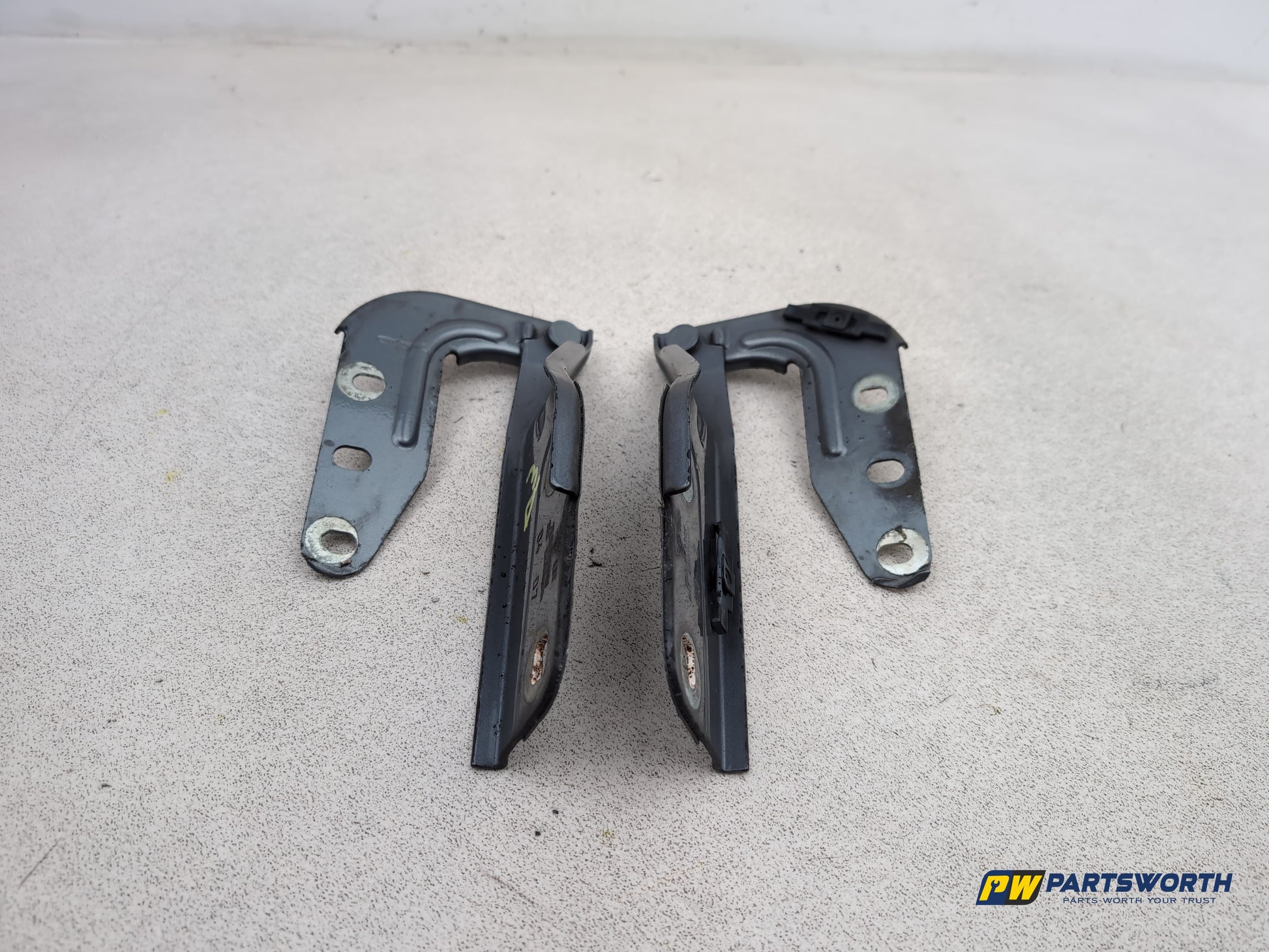 Porsche Cayenne Tiptronic S Bonnet Hinges Pair 7l5823301 2003-2010