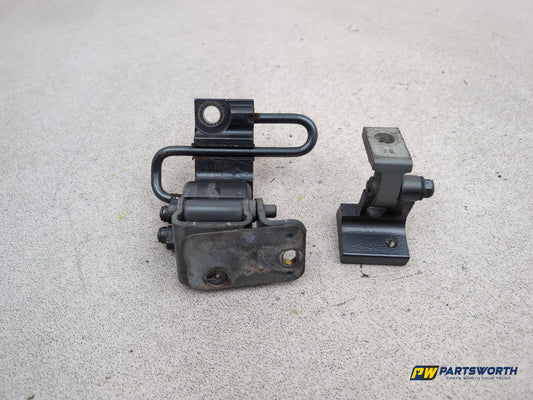 Porsche Cayenne Tiptronic S Rear Left Door Back Hinge Passenger Side 2003-2010