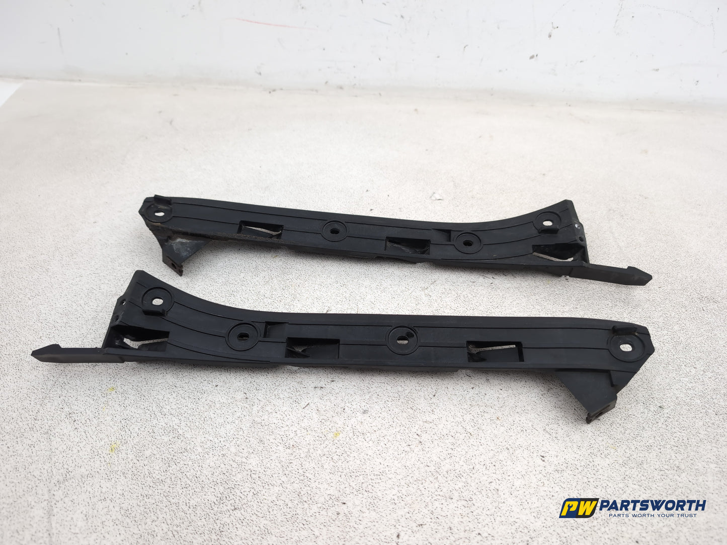 Porsche Cayenne Tiptronic S Front Bumper Brackets Set 7l5807184 2003-2010