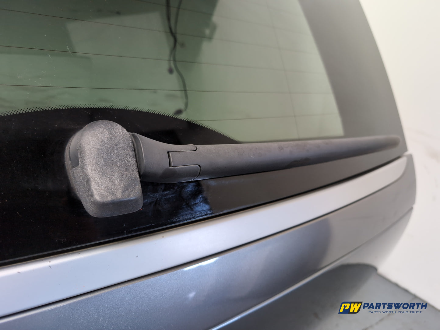 Porsche Cayenne Tiptronic S Boot Lid Silver Ld7z 2003-2010 - photo 7