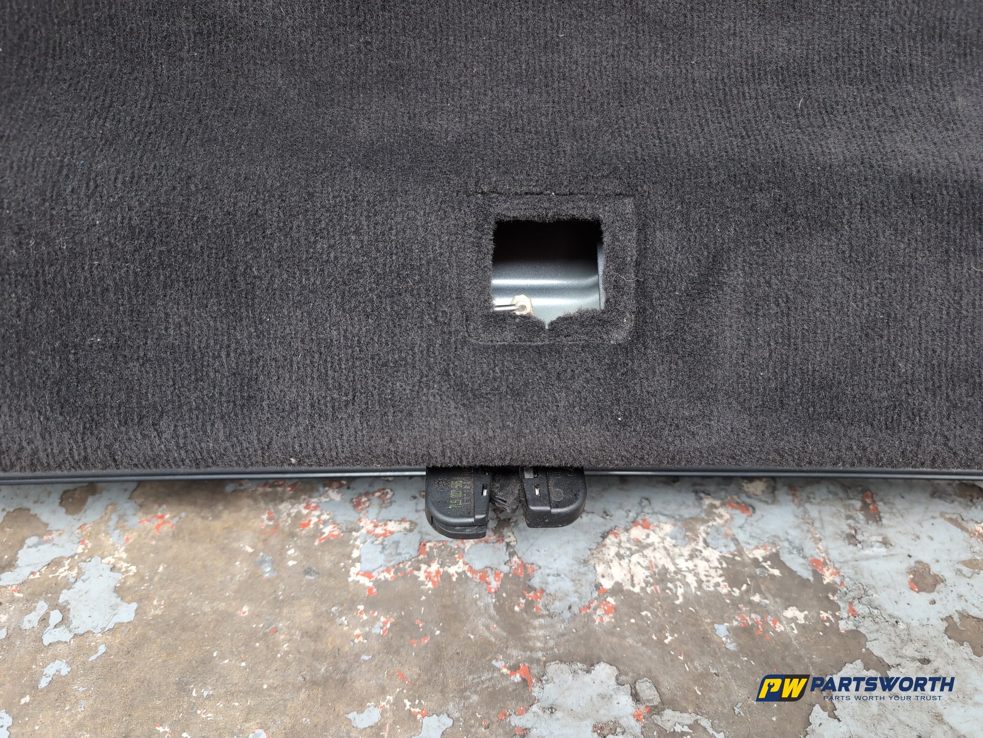 Boot Lid 13