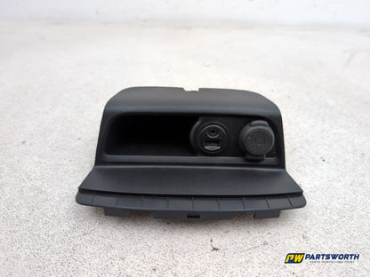 Peugeot 208 Active Usb Lighter Port Trim 9674655277 2012-2019