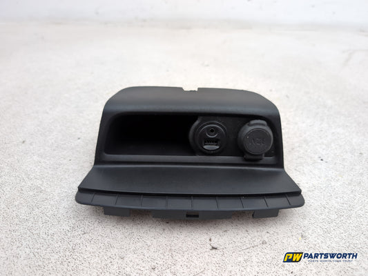 Peugeot 208 Active Usb Lighter Port Trim 9674655277 2012-2019