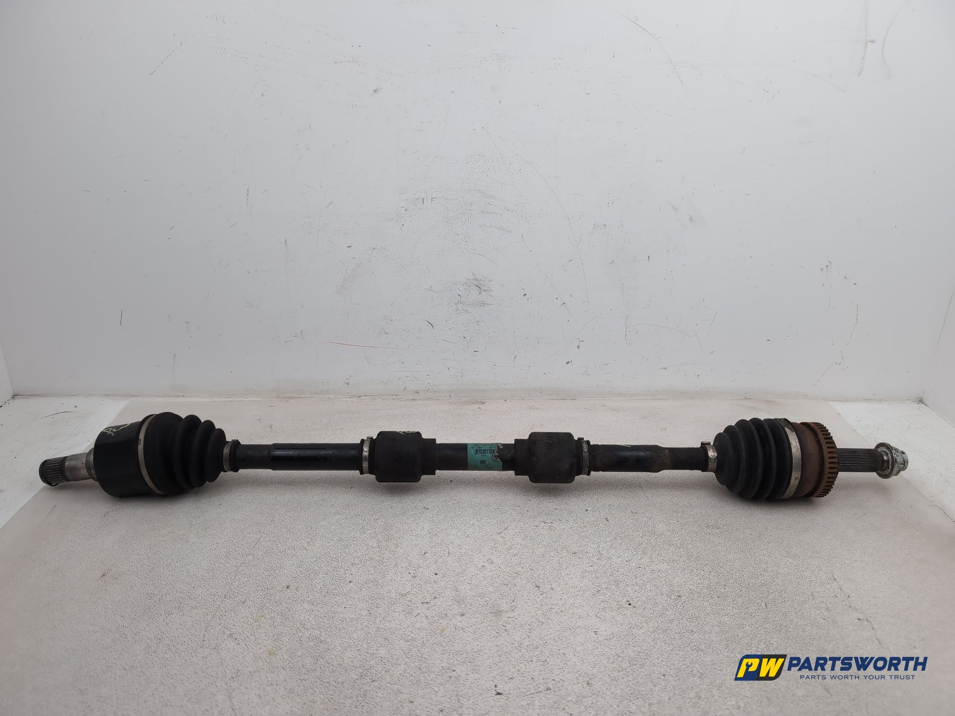 Hyundai I40 Style Crdi Diesel Front Right Side Driveshaft 495013z450 2011-2019