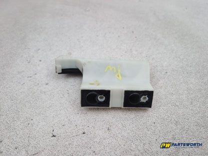 Peugeot 208 Active Front Driver Right Door Glass Window Guide 9673361080