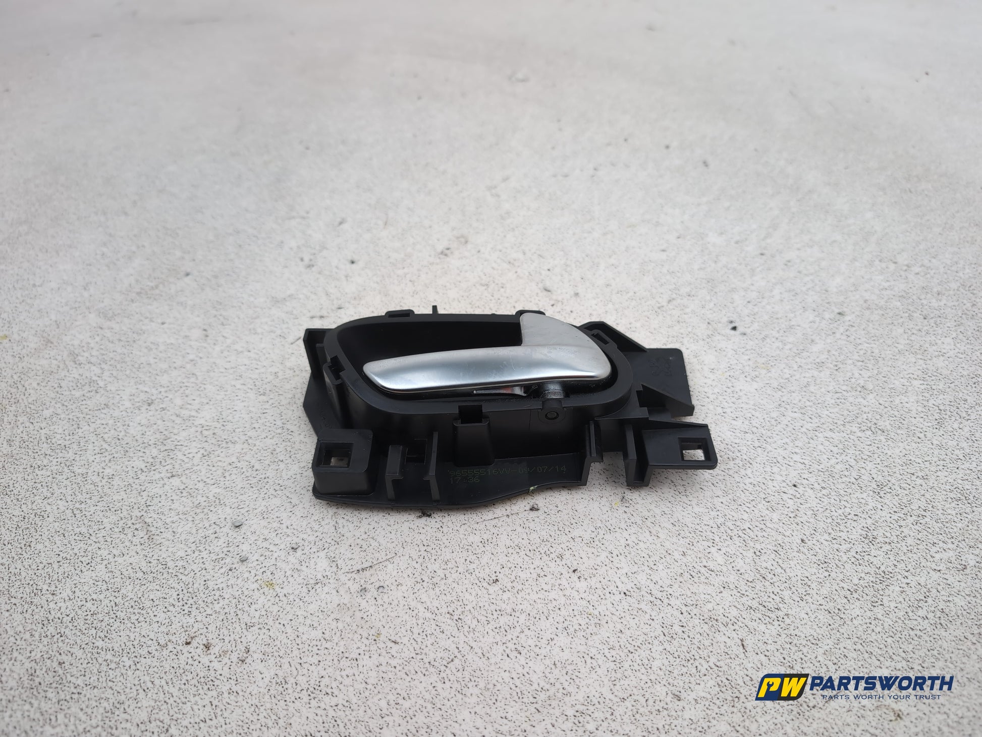 Peugeot 208 Active Door Handle Inner Release Rear Rh Driver Side 96555516vv