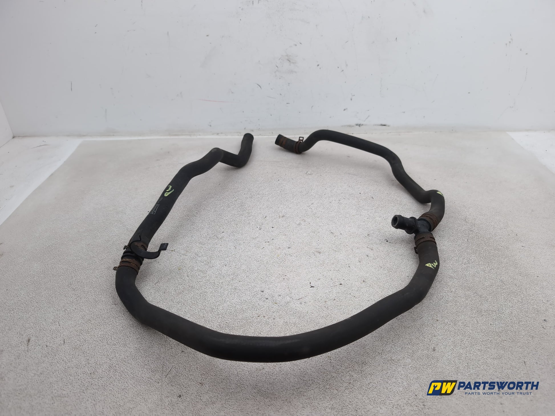 Ford Fiesta Zetec Heater Coolant Hose 8v2118k580db 2012-2017