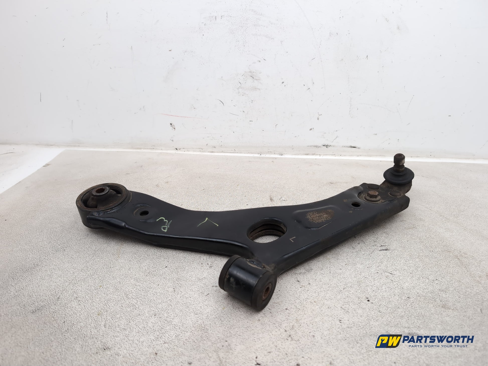 Hyundai Ix35 Style 2wd Suspension Arm Front Lower Wishbone Lh Passenger Side - photo 6