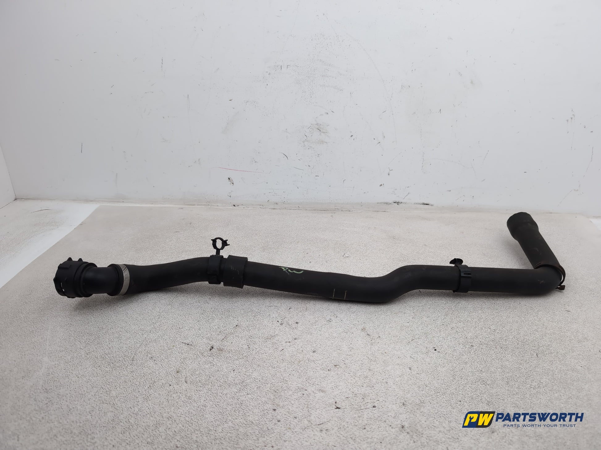 Porsche Cayenne Tiptronic S Radiator Coolant Water Pipe Top Hose 7l0122101e
