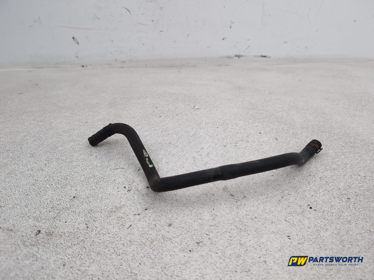 Porsche Cayenne Tiptronic S Coolant Hose Pipe 7l5122058 2003-2010