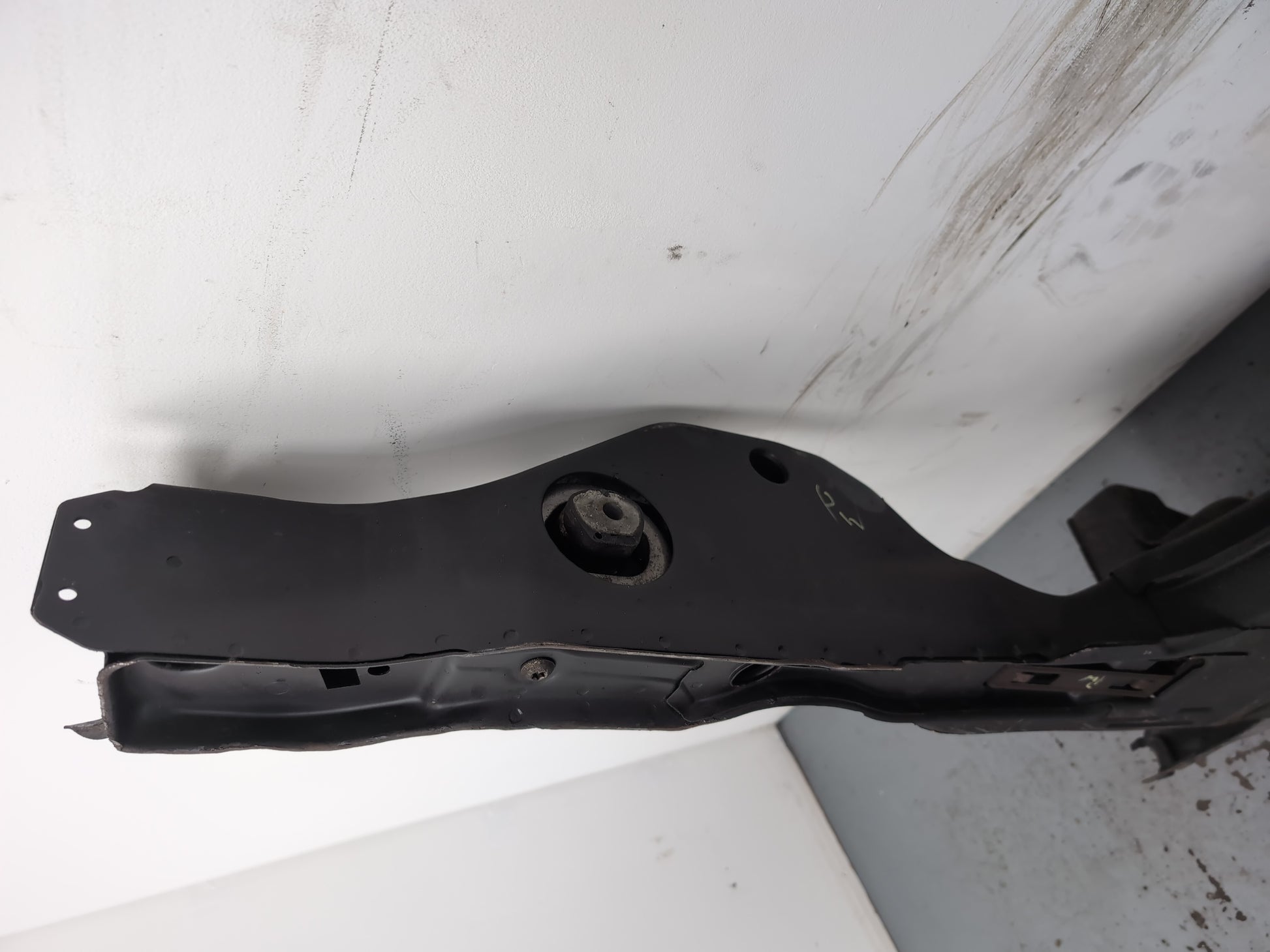 Subframe Front 12