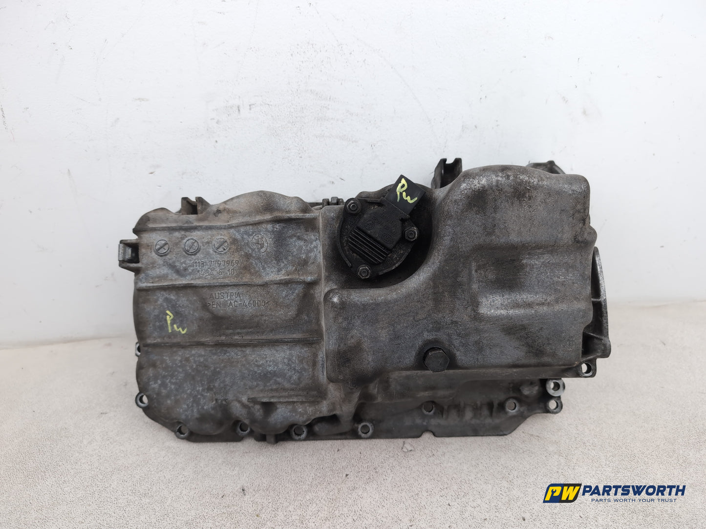 Bmw 1 3 Series E81 E82 E87 E90 E91 E92 Diesel Engine Sump 7797969 2008-2012