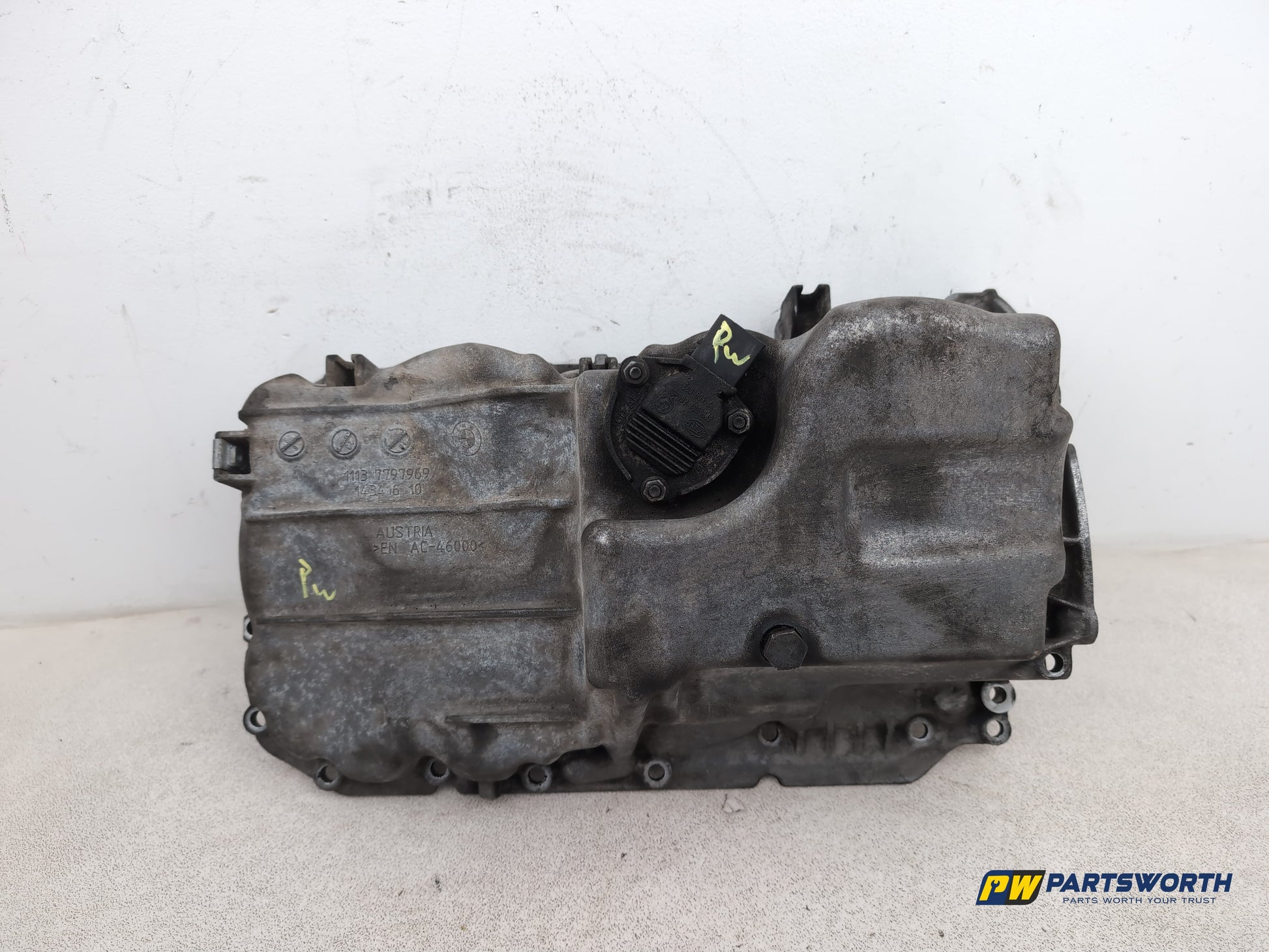 Bmw 1 3 Series E81 E82 E87 E90 E91 E92 Diesel Engine Sump 7797969 2008-2012