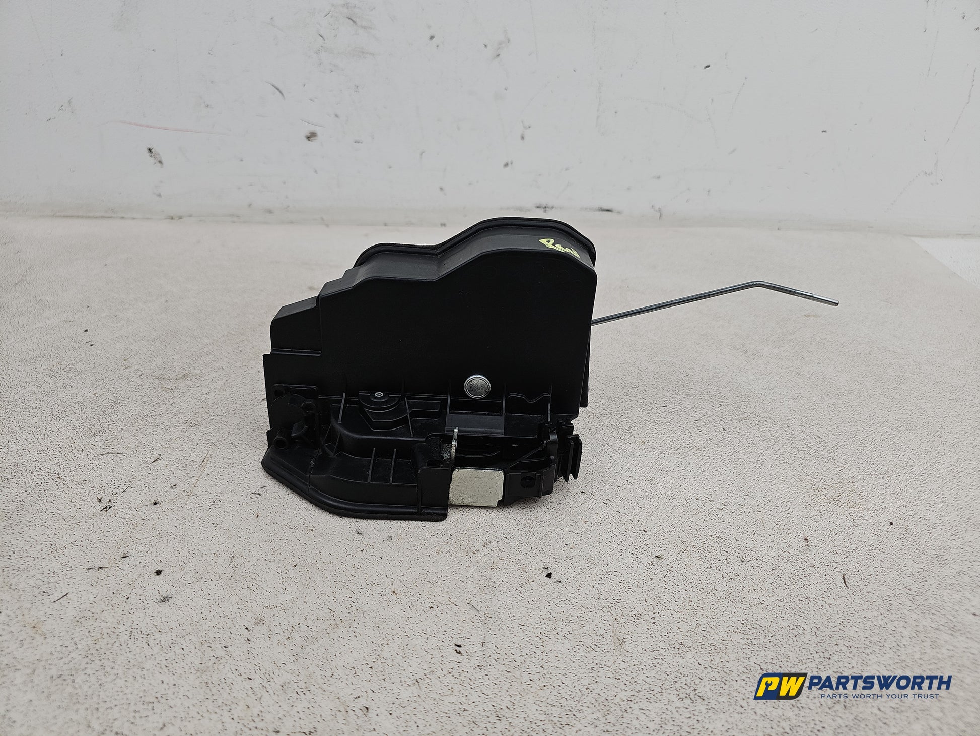Bmw 520d Se Driver Side Right Rear Door Lock Actuator 7202148 2013-2015