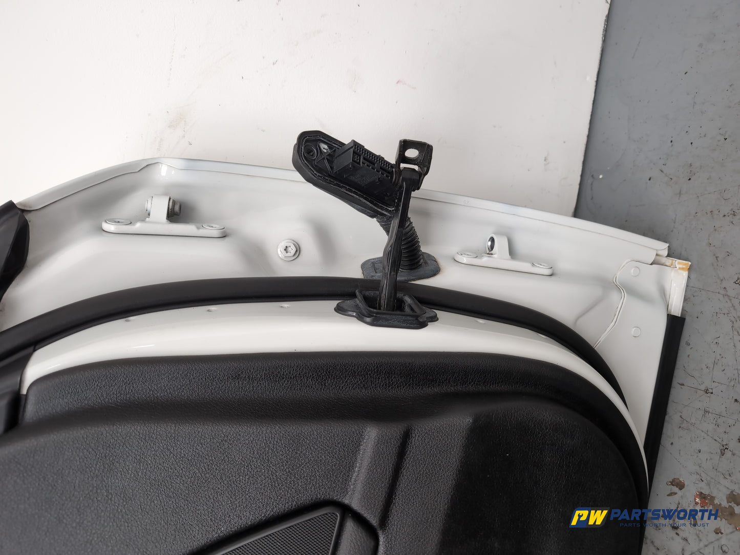 Door Front LH 13