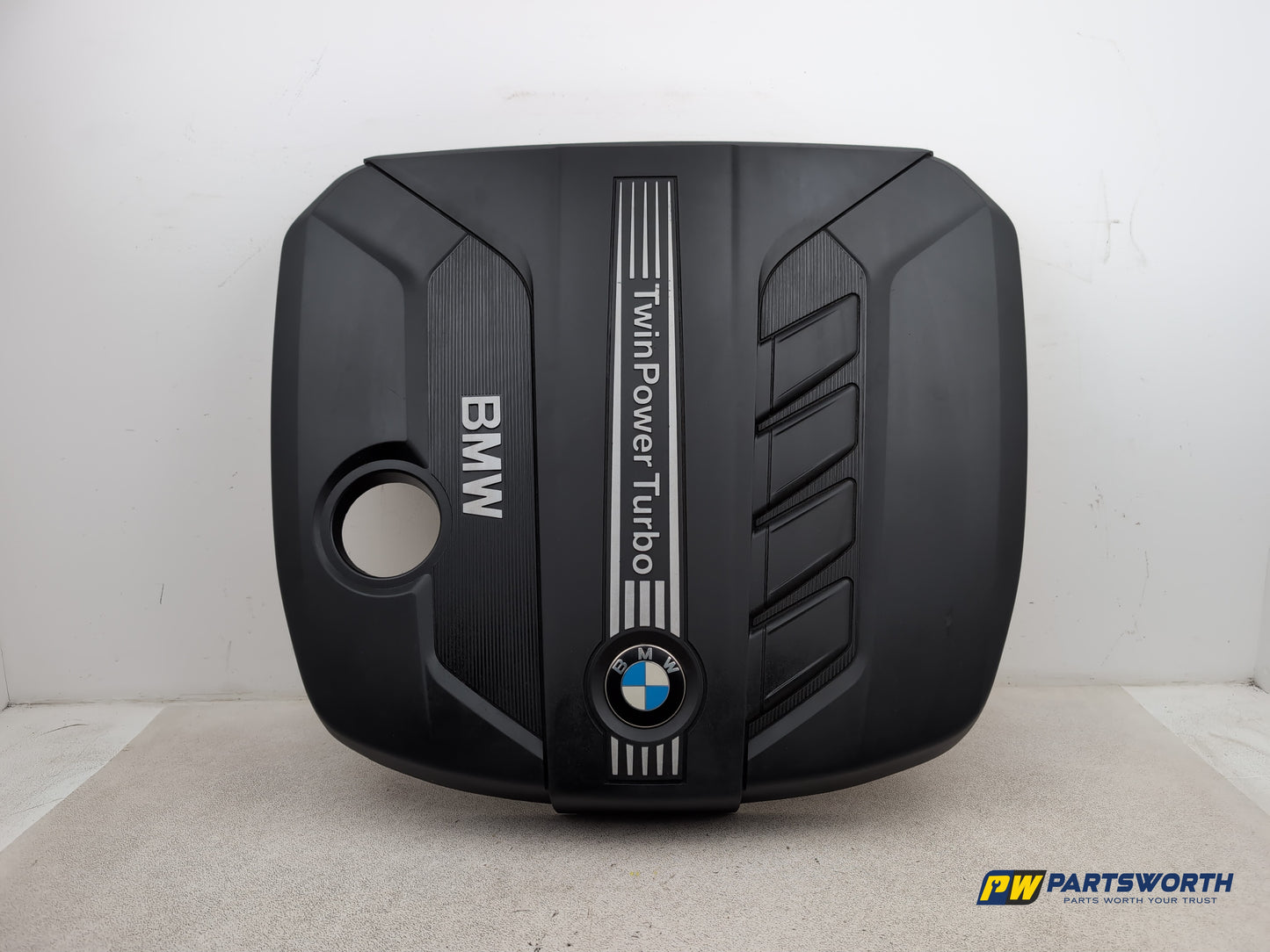 Bmw 520d Se Engine Cover 2.0l Diesel 8510475 2013-2015
