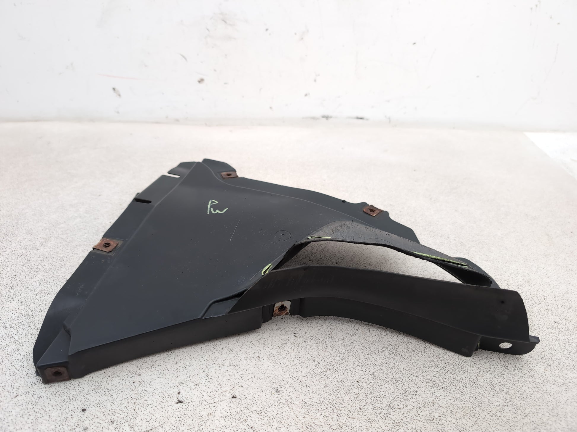 Moulding Wheel Arch Front LH 7