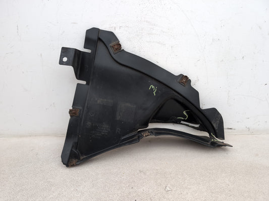 Moulding Wheel Arch Front RH 1
