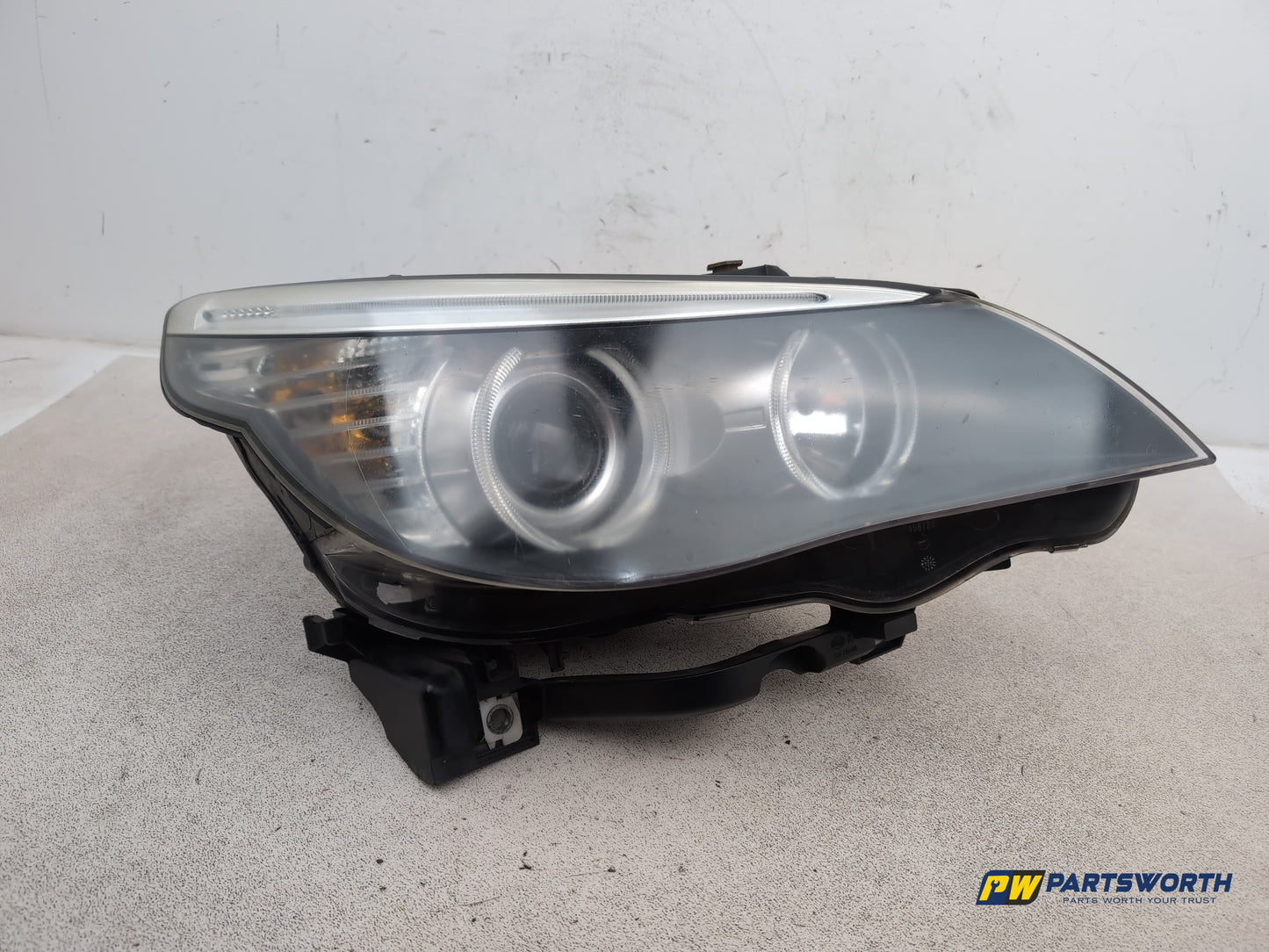 Headlamp RH 1