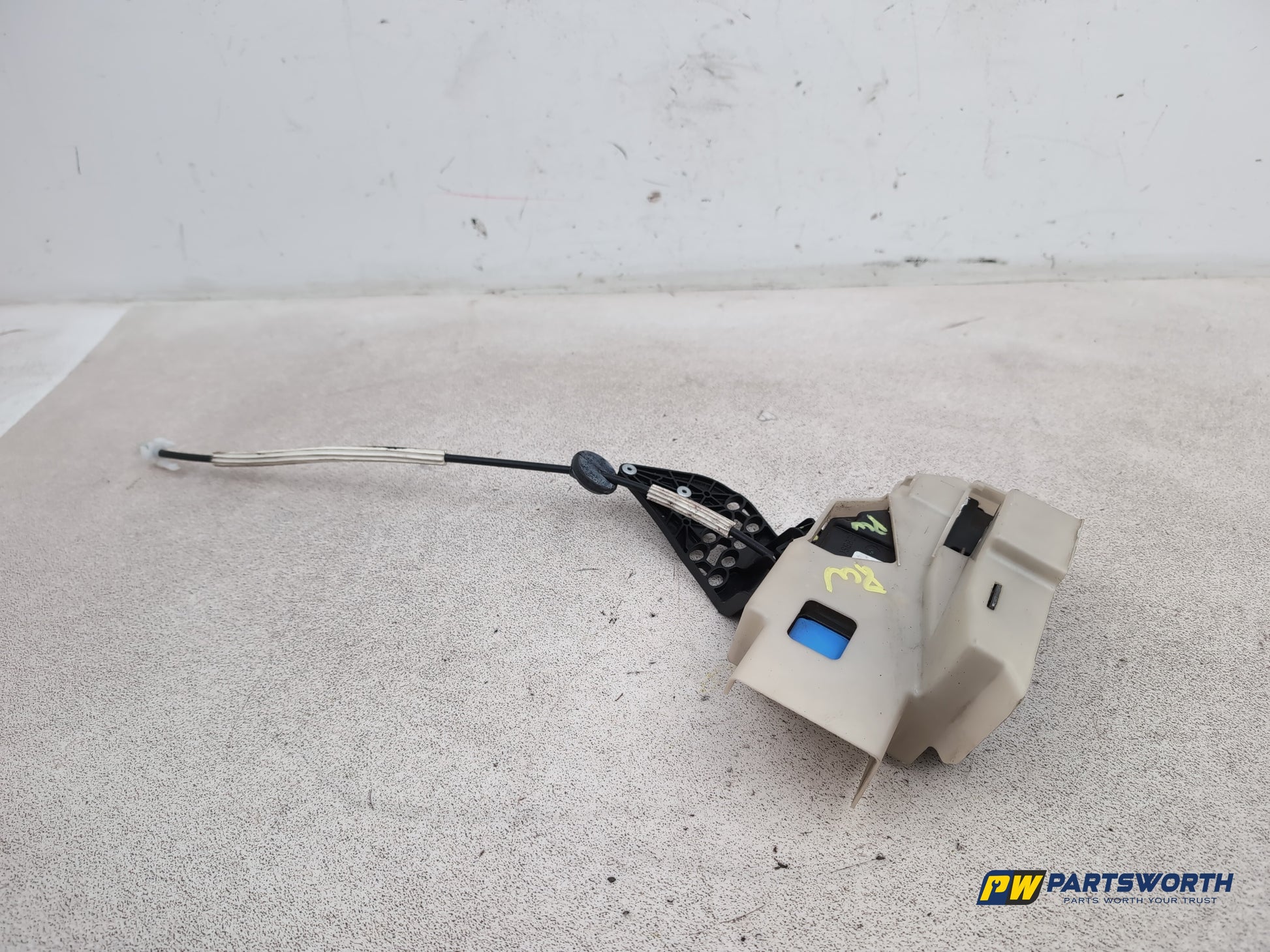 Door Back Lock LH 1