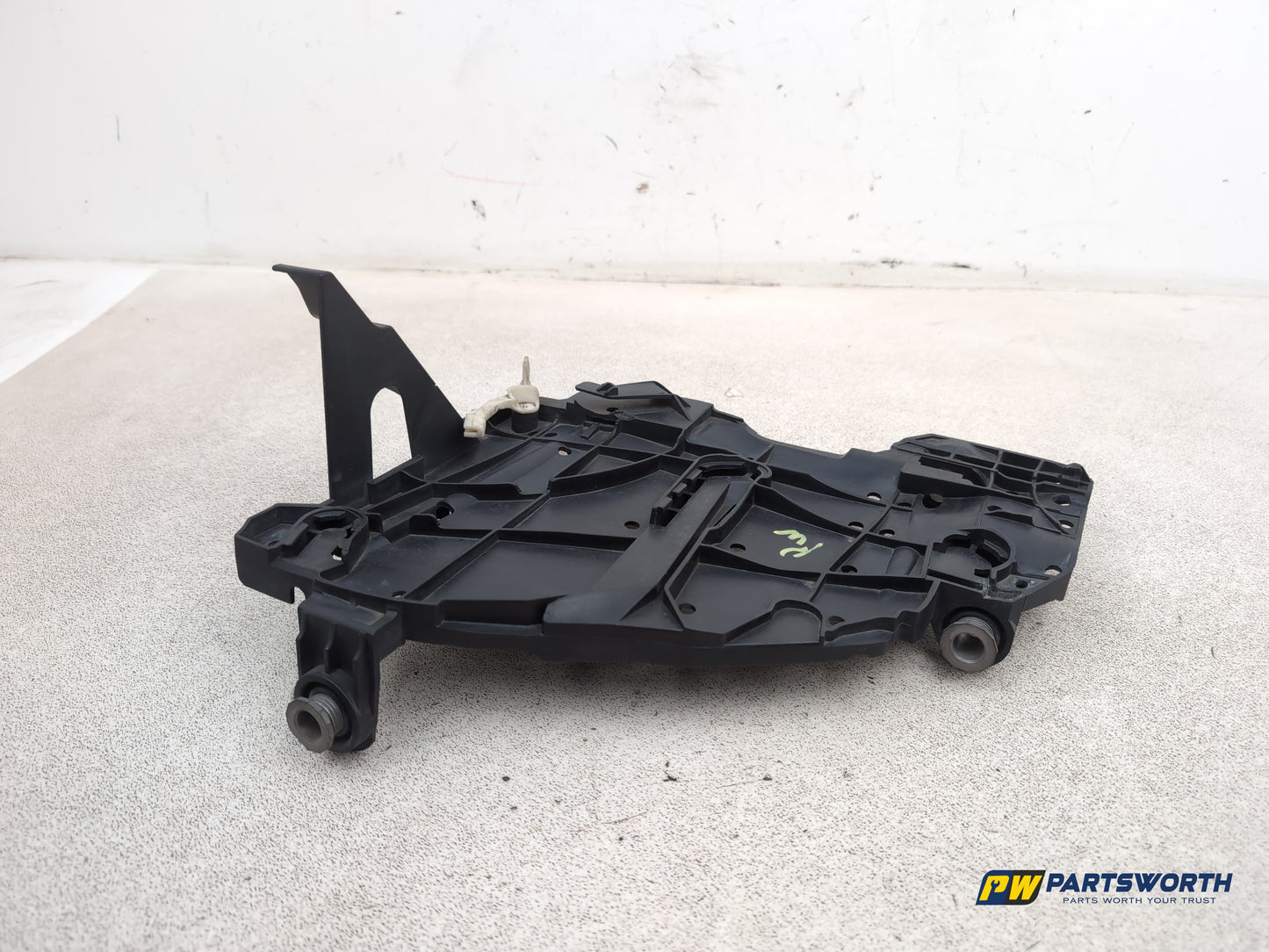Headlamp Panel Support Bracket LH 1