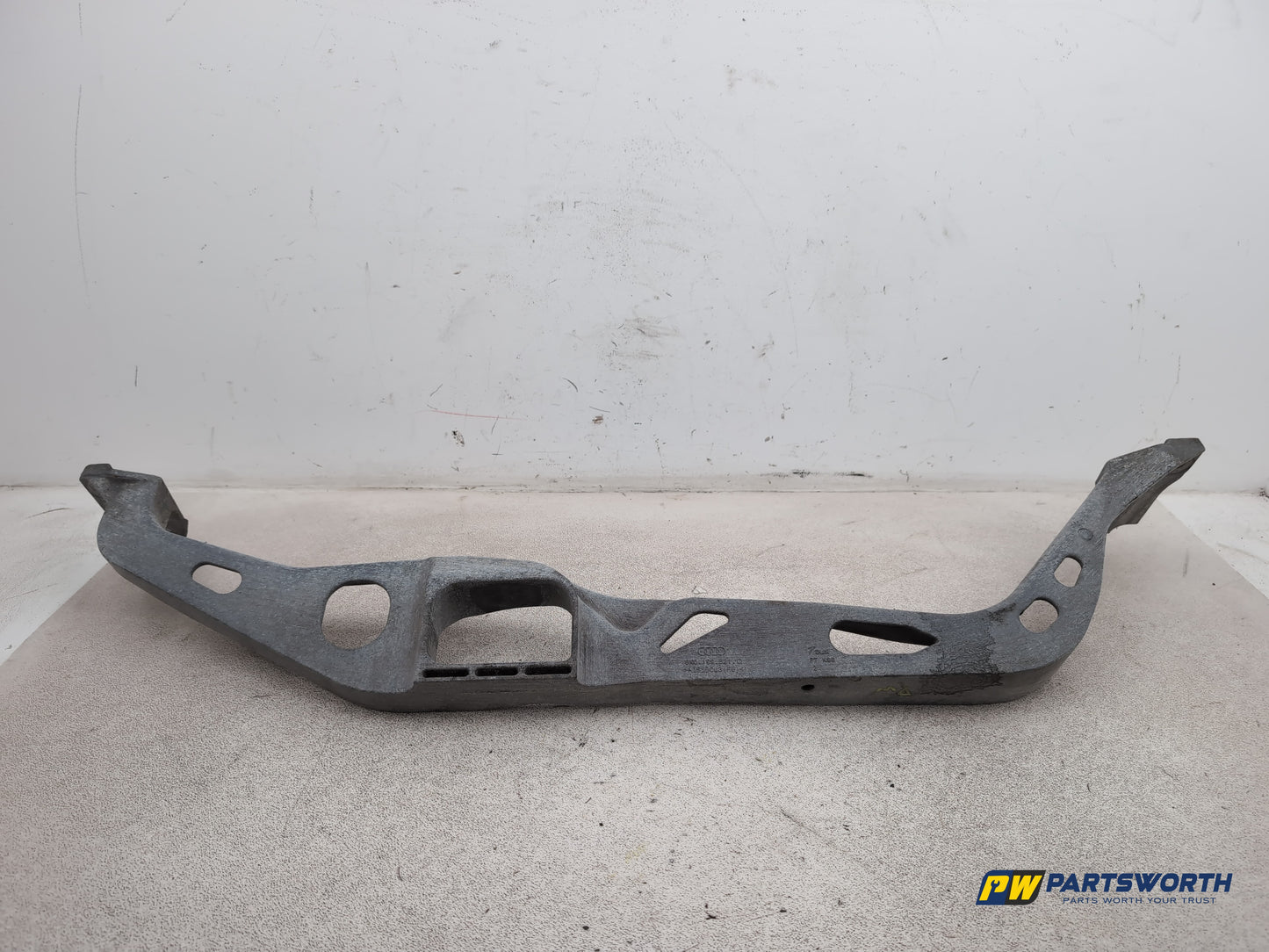 Audi A6 Se Tdi Front Reinforcement Cross Member Bar 8k0199521 2011-2018