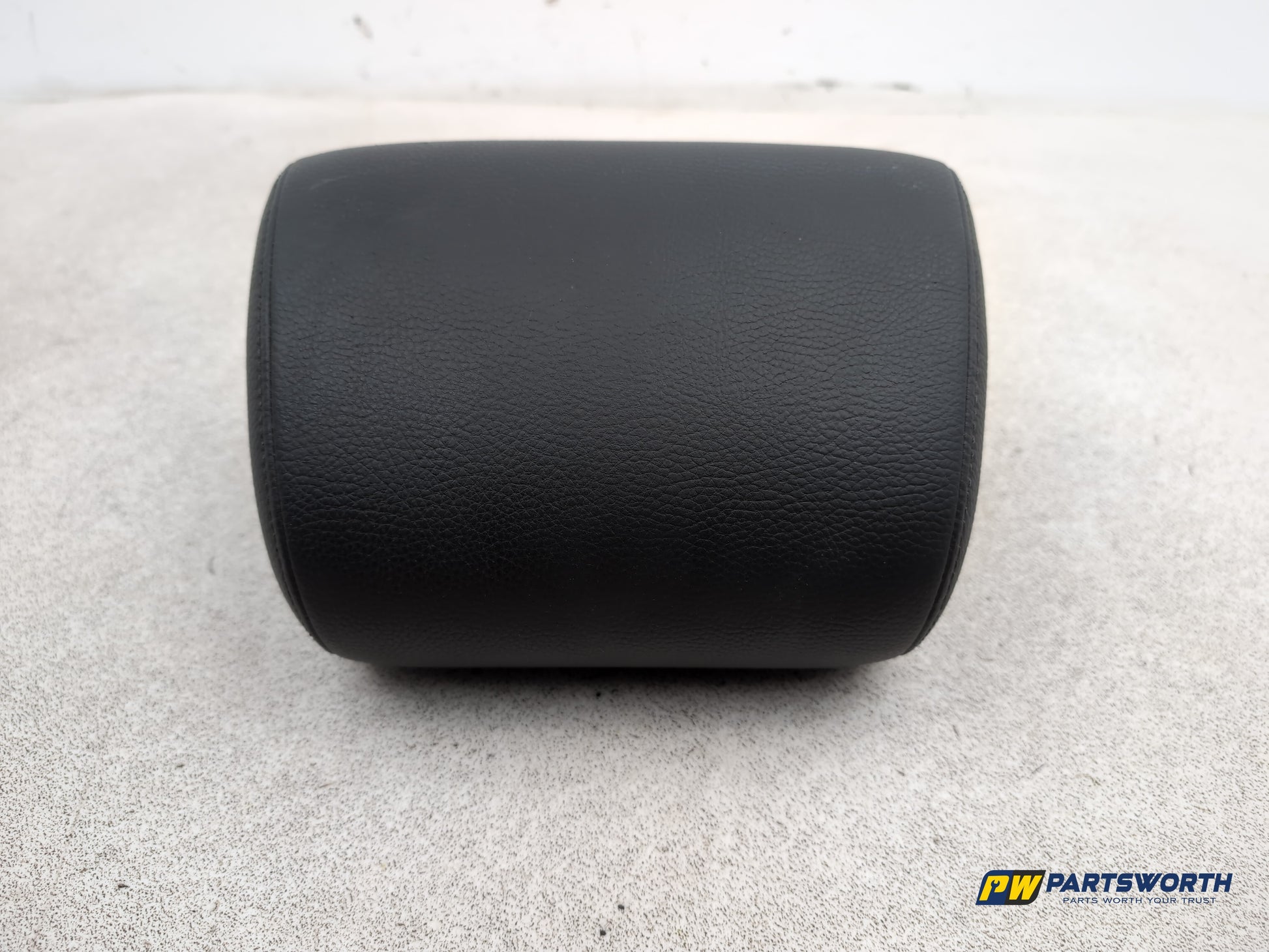 Rear Headrest 7