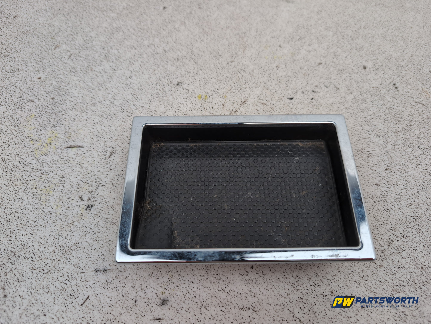 Ashtray Centre Console 1