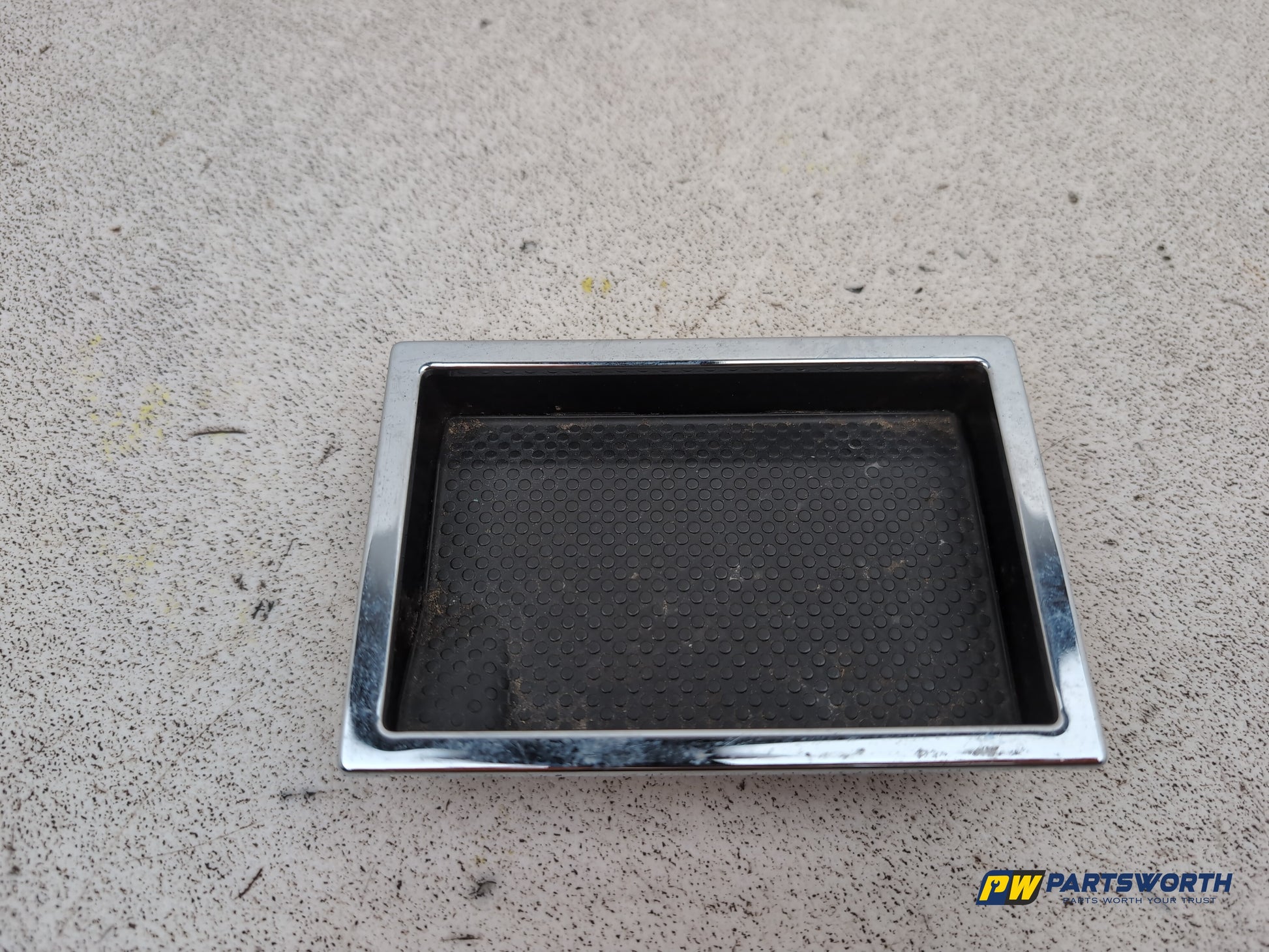 Ashtray Centre Console 1