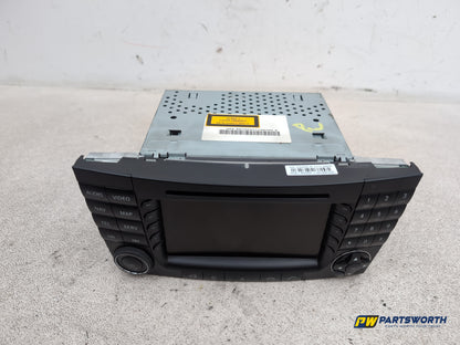 Radio - DAB/CD Player, Display screen + Facia  1
