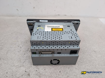 Radio - DAB/CD Player, Display screen + Facia  7
