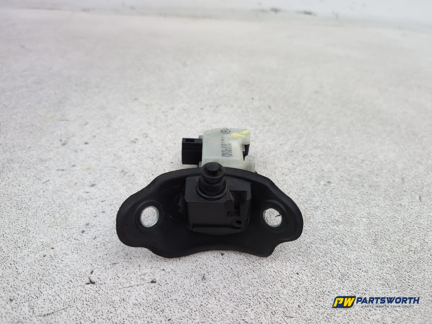 Mercedes Cls 320 Cdi Auto Fuel Filler Flap Actuator A2518200197