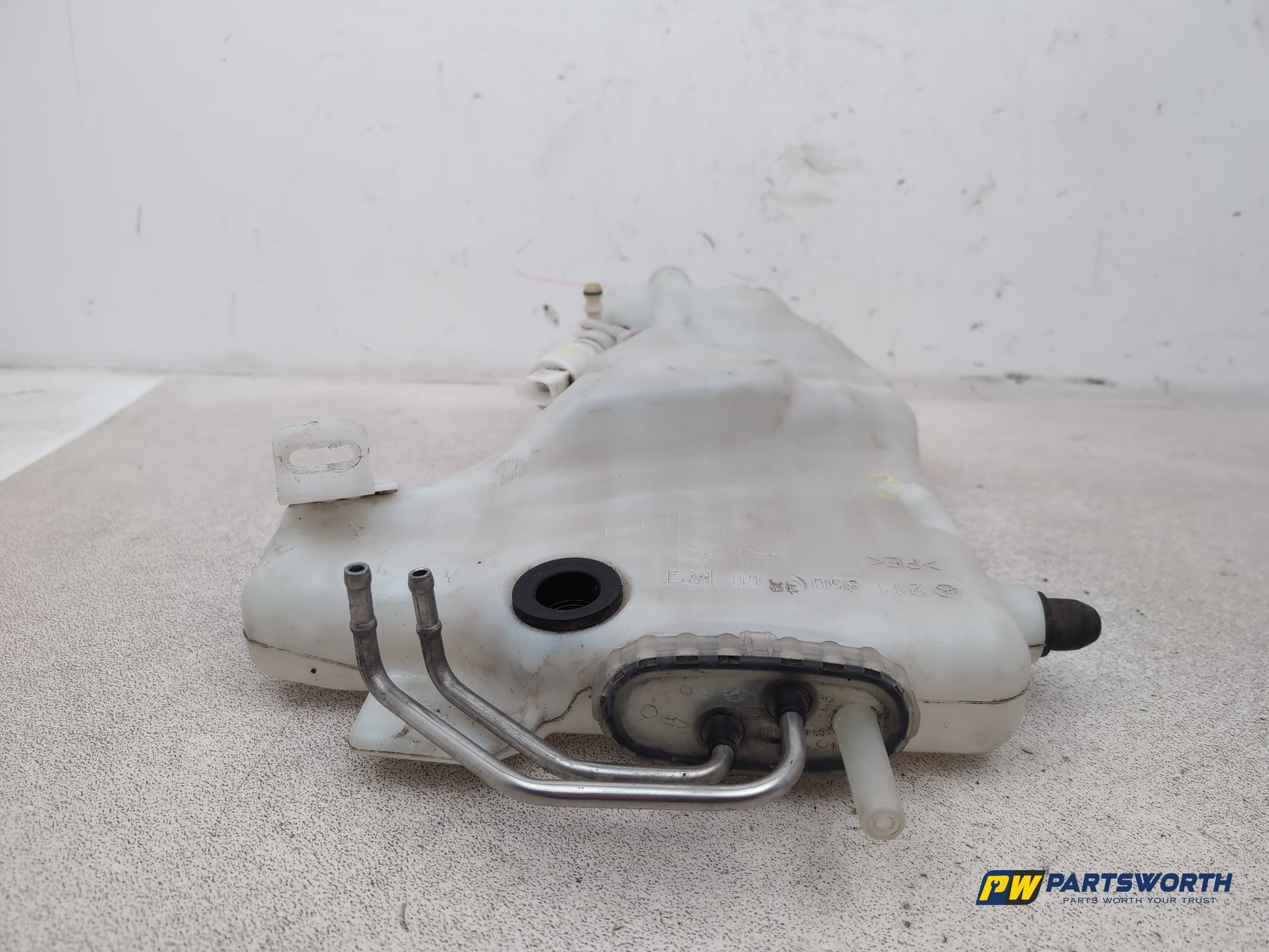 Mercedes Cls 320 Cdi Auto Washer Bottle Windscreen A2118603860 2004-2008 - photo 7