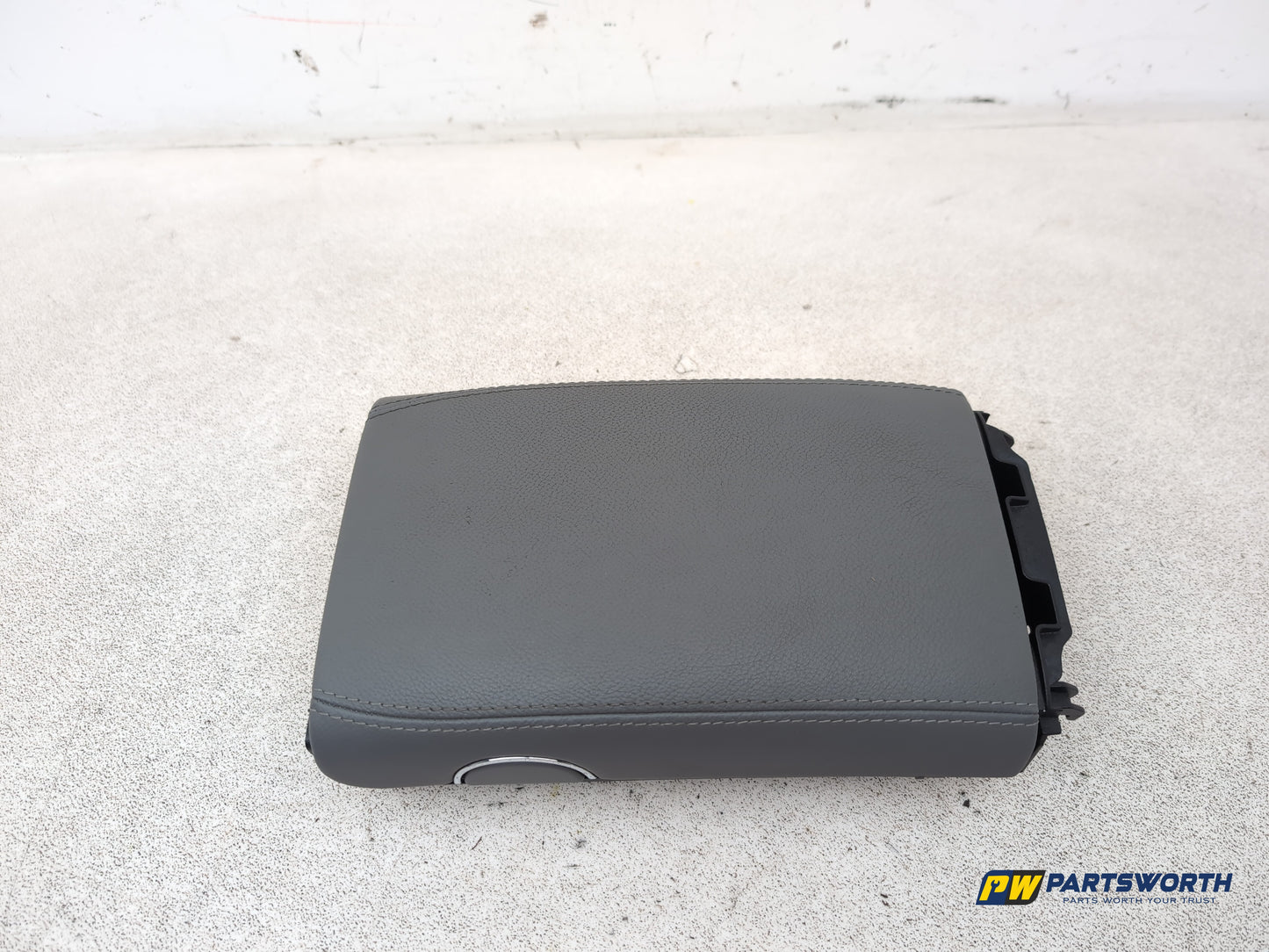 Mercedes Cls 320 Cdi Auto Centre Console Armrest 2007-2008 - photo 4