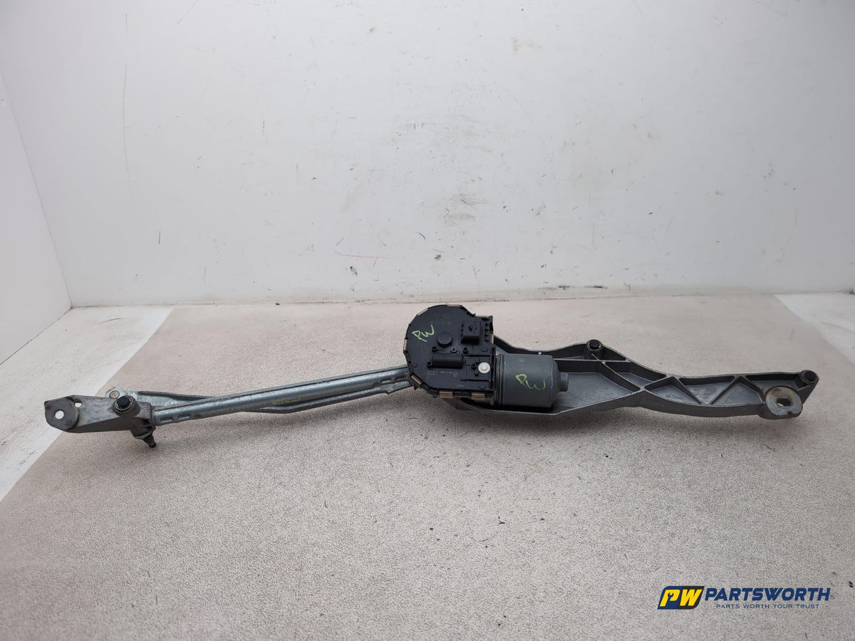Front Wiper Motor & Mechanism / Linkage 1