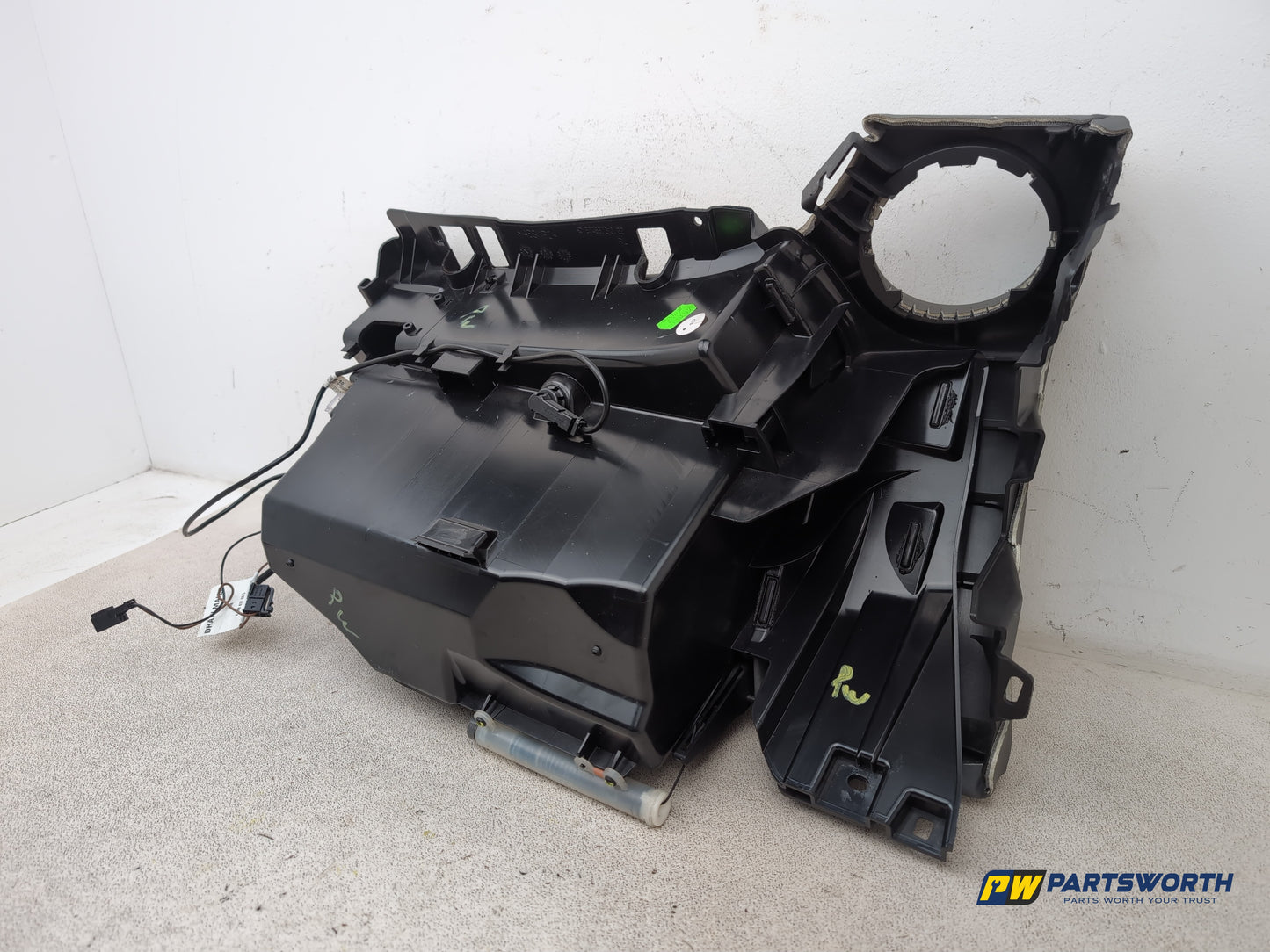 Mercedes Cls 320 Cdi Auto Glove Compartment Assembly 2007-2008 - photo 6