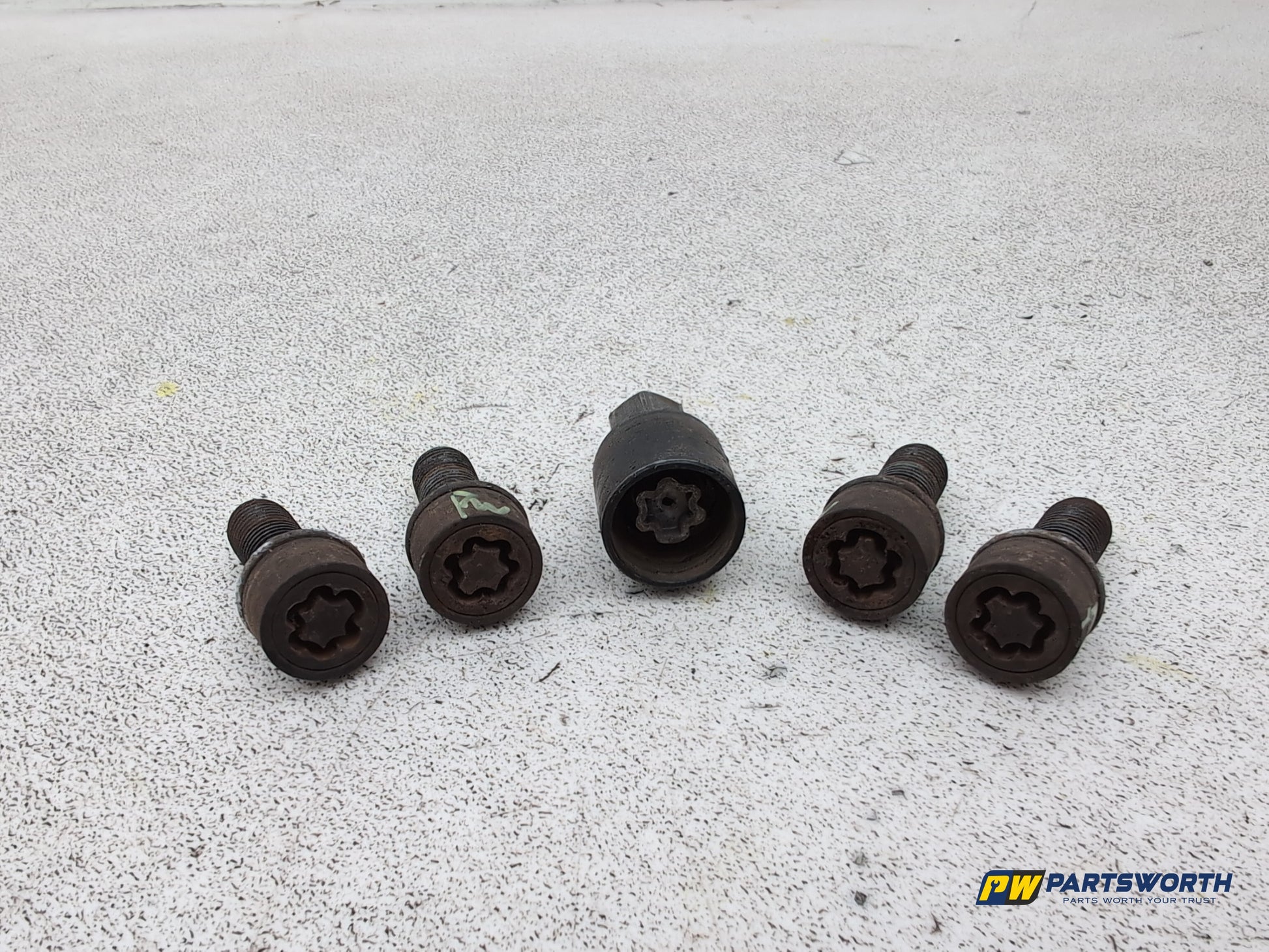 Mercedes Cls 320 Cdi Auto Locking Wheel Nuts And Key Set