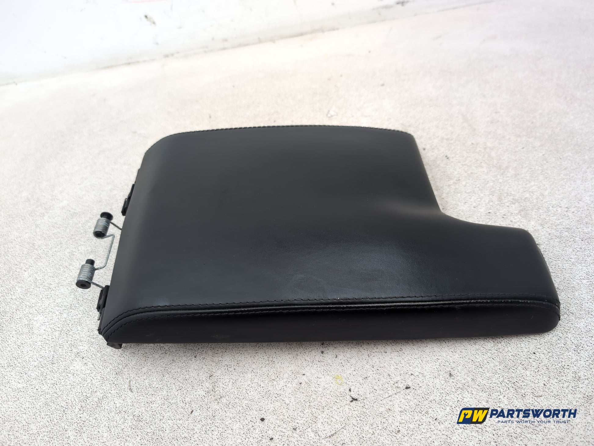 Jaguar Xf Portfolio D Centre Console Armrest 2015-2017