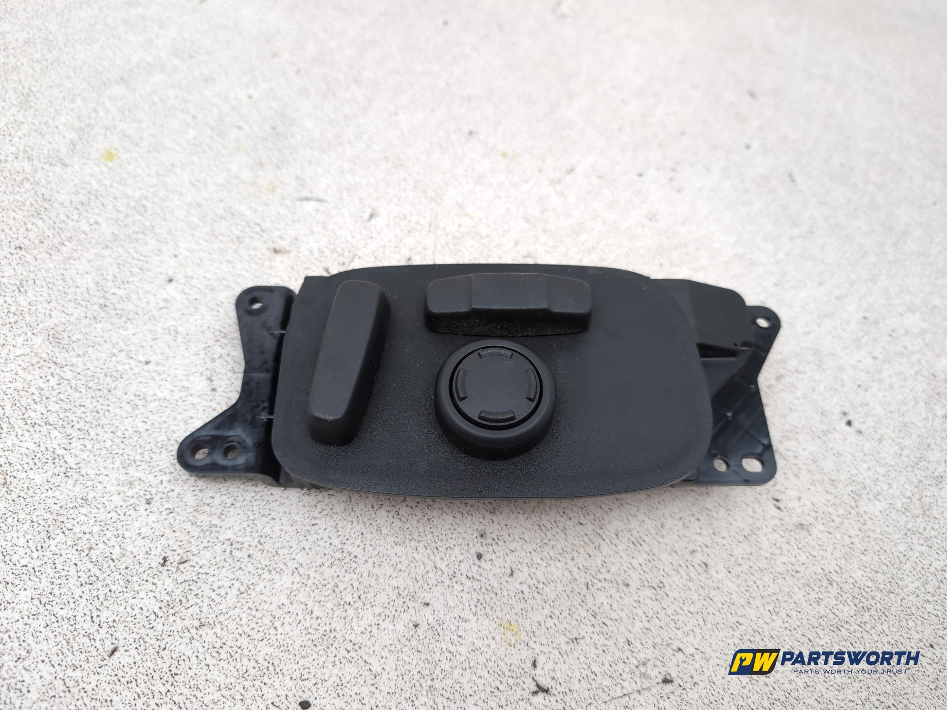 Front Seat Control Switch LH 1