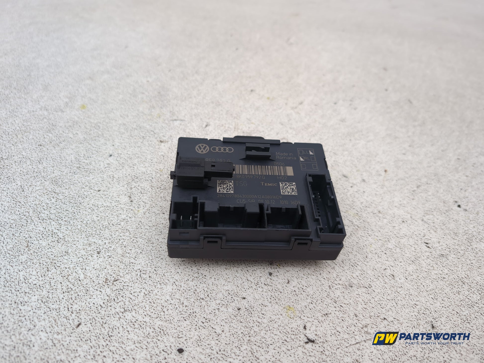 Audi A4 S Line Black Edit Tdi Quat Door Control Module Ecu Front Left 8k0959792q