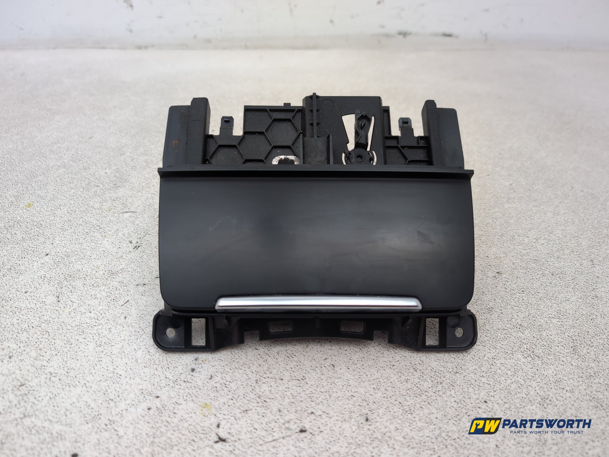 Audi A4 S Line Black Edit Tdi Quat Centre Console Ashtray Charging Point