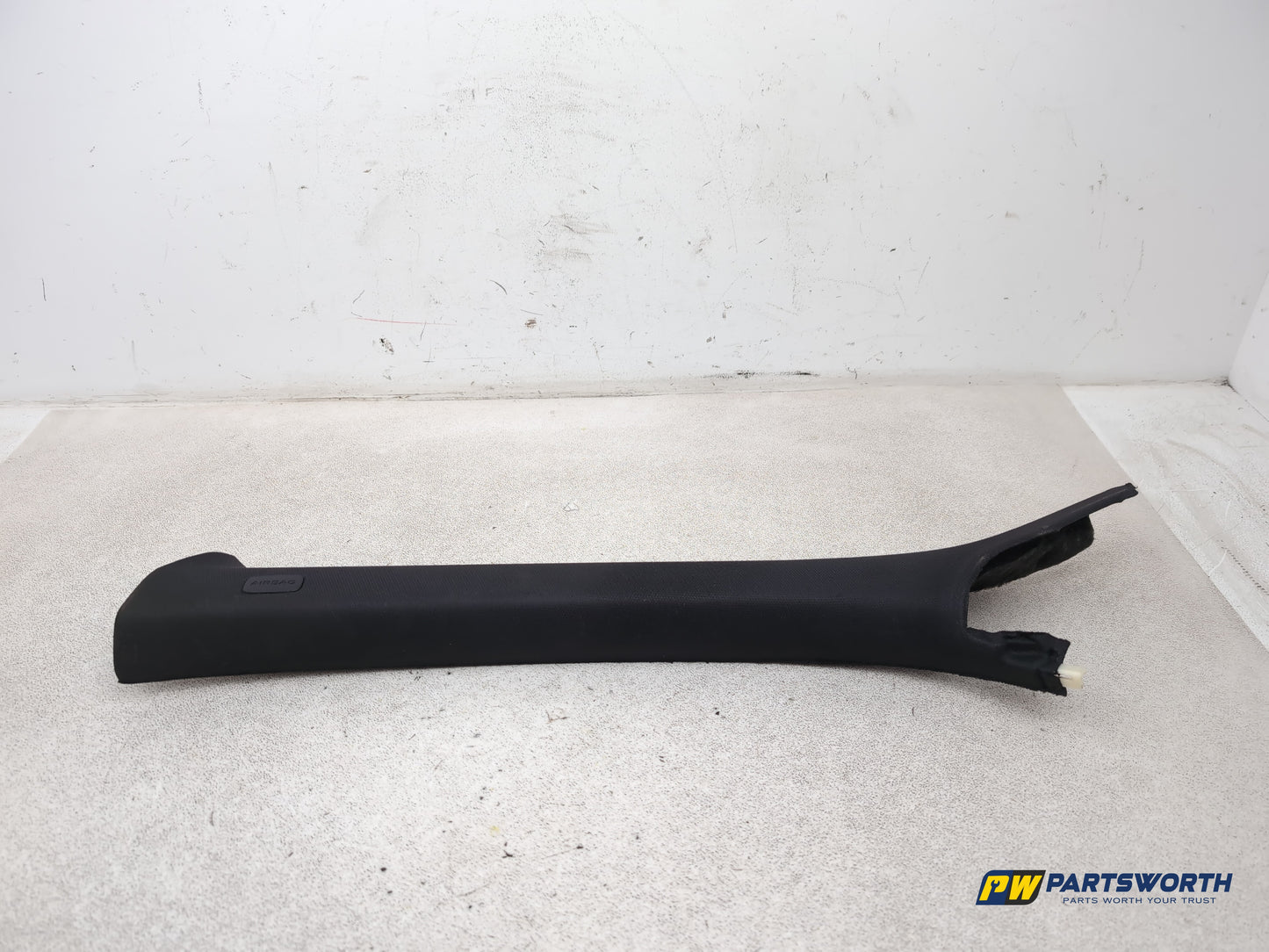 LH A Pillar Trim  1