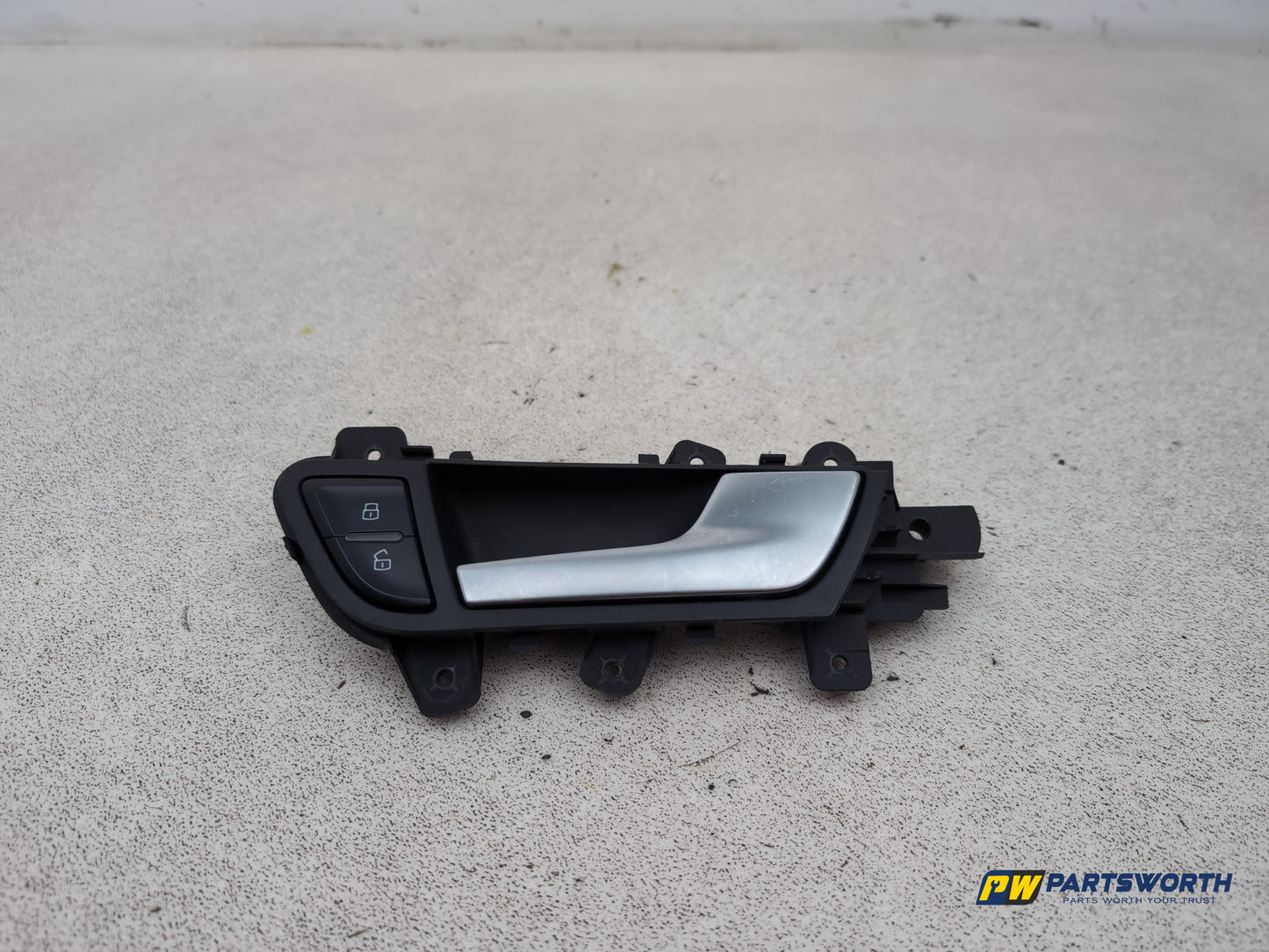 Door Handle Inner Release RH 1