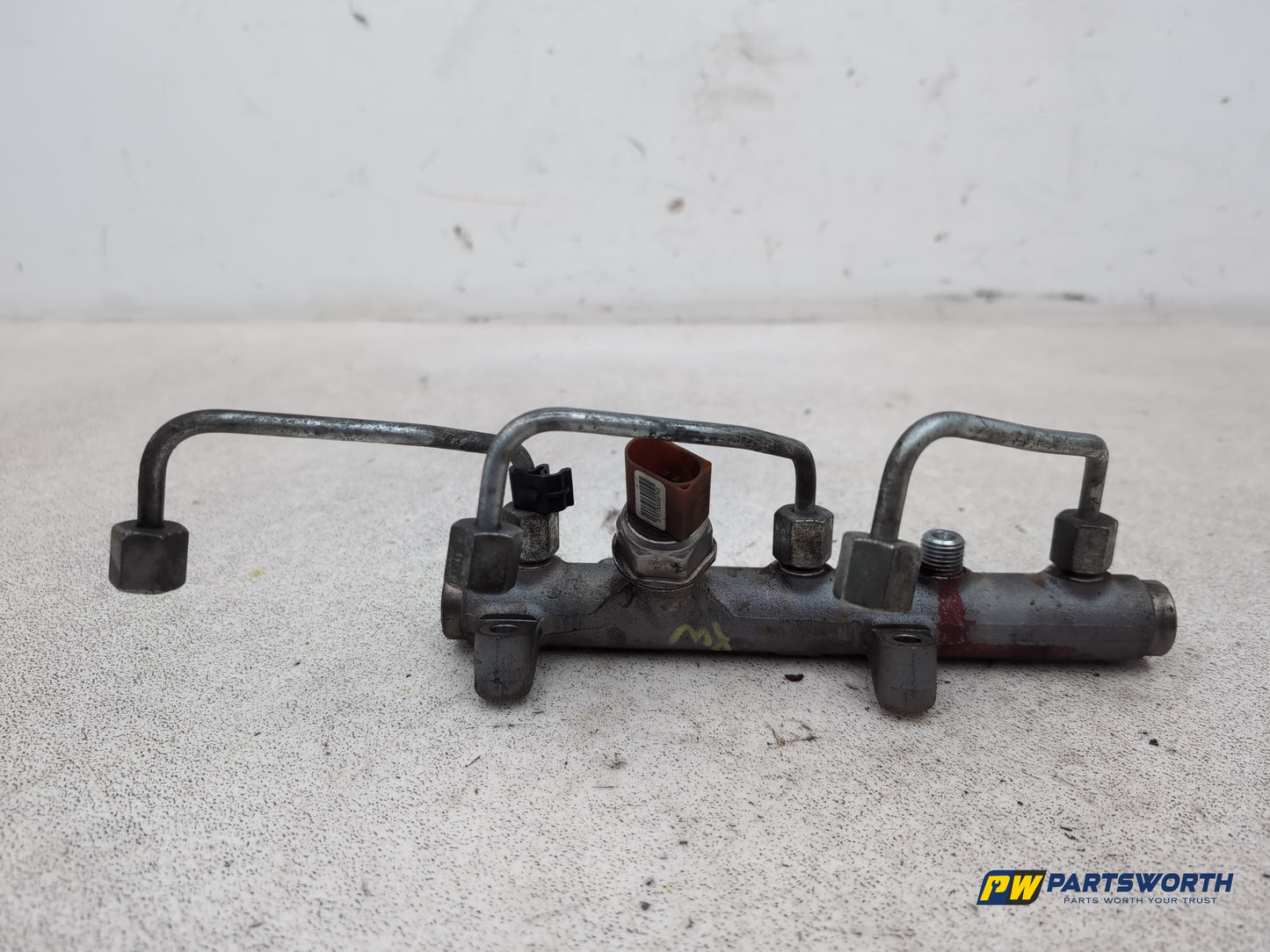 Fuel Rail 6
