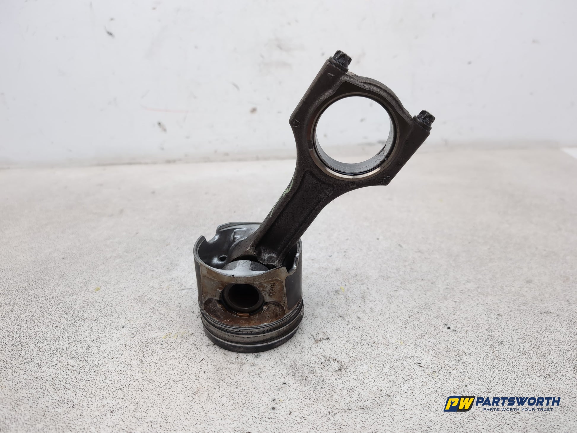 Bmw F30 F32 F33 F10 F01 F06 F15 2.0l N47d20c Engine Piston And Connecting Rod