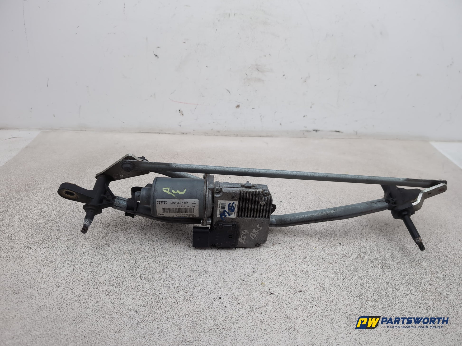 Front Wiper Motor & Mechanism / Linkage 1