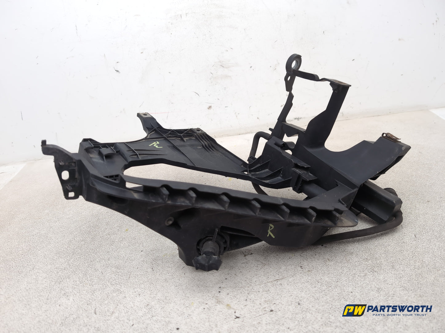 Headlamp Panel Support Bracket RH 1