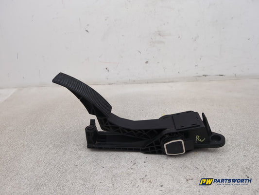 Mercedes-Benz Ml300 Sport Cdi Diesel Accelerator Throttle Pedal A1643000104
