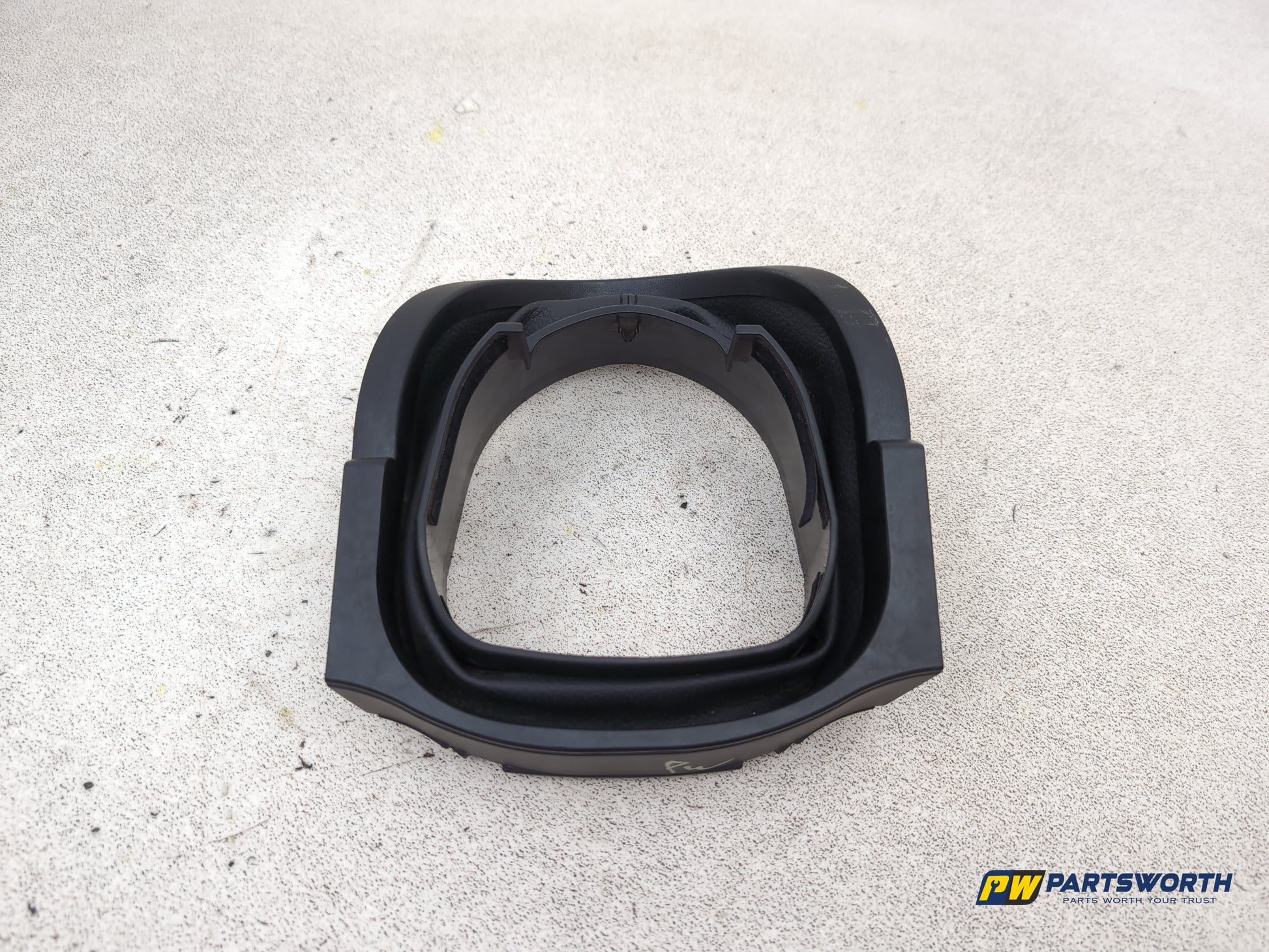 Steering Column Shroud Upper and Lower 1